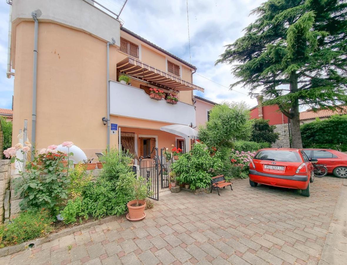 شقة Valentino Novigrad Istria المظهر الخارجي الصورة