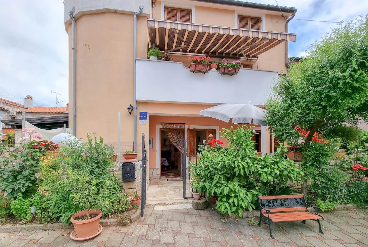 شقة Valentino Novigrad Istria المظهر الخارجي الصورة